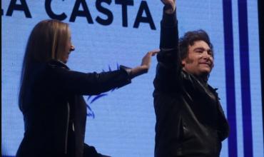 Tocado, Milei pidió a los libertarios que no crean en las encuestas: "No se dejen desanimar"