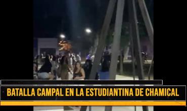 Chamical: batalla campal en estudiantina