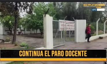 Continúa el paro docente