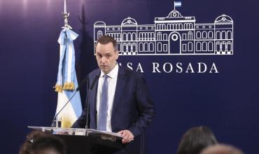 El Gobierno anunció que tomará un examen de idoneidad a 40 mil empleados de la planta transitoria y contratados