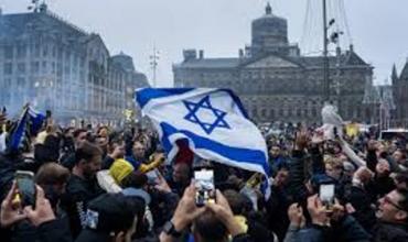 Israel inició operación de rescate de miles de hinchas de fútbol en Amsterdam