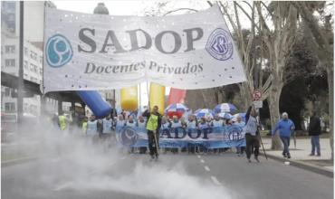 SADOP en alerta: docentes de escuelas privadas exigen pago de incentivos y bonos atrasados