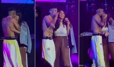 Wanda Nara subió al escenario durante el show de L-Gante y protagonizaron un romántico momento