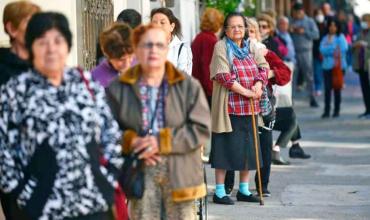 El Gobierno estudia cómo mejorar las jubilaciones de quienes completaron todos sus aportes