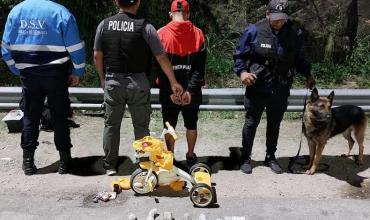 Catamarca: Detuvieron a un riojano por hallarle marihuana en un triciclo para niño