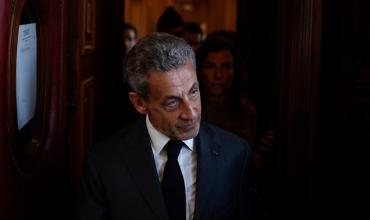 La Justicia francesa confirmó la primera condena definitiva contra Nicolas Sarkozy: le ordenó llevar una pulsera electrónica durante un año