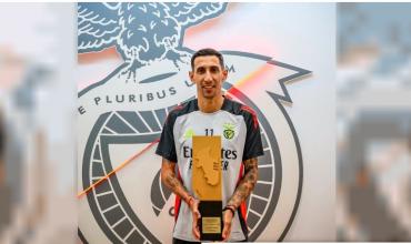 Ángel Di María recibió un galardón por su gran presente en el Benfica