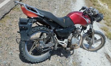 Un motociclista perdió el control de su moto y termino cayendo pesadamente al asfalto por Ruta Provincial N° 28