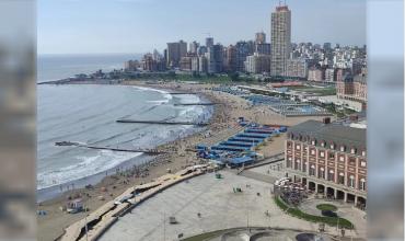 Mar del Plata: en Playa Grande es más caro alquilar una carpa en un balneario que un departamento