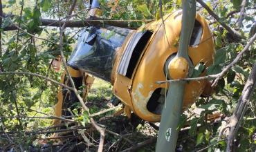 Una avioneta cayó en el predio Universitario Rugby de Salta: dos personas heridas