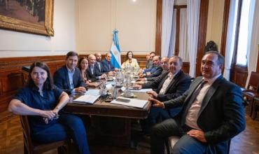 El Gobierno recibió a los senadores aliados: acordaron tratar en extraordinarias las PASO y Ficha Limpia