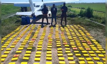 Decomisaron 359 kilos de cocaína de un avión que aterrizó en Islas del Ibicuy