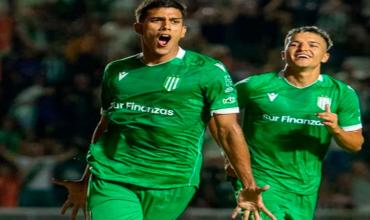 Banfield goleó a Newell's y mantiene el puntaje perfecto