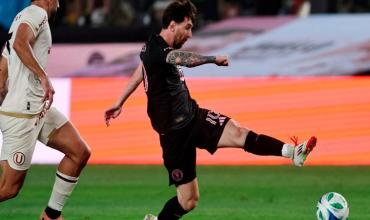 Lionel Messi fue ovacionado en Perú y el Inter Miami le ganó por penales un amistoso a Universitario