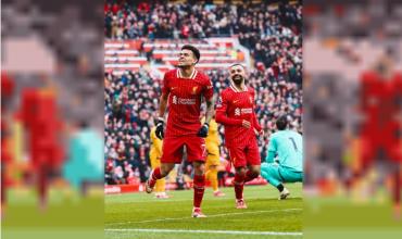 El Liverpool le ganó al Wolverhampton y sigue en la punta de la Premier League