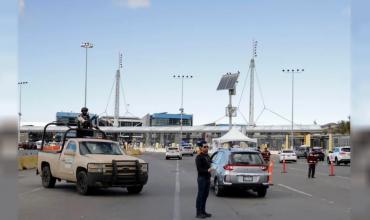 México: Detuvieron a ciudadano estadounidense que intentaba ingresar un arsenal por puente internacional