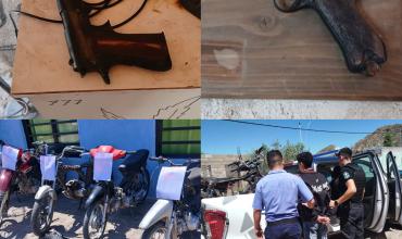 Operativo policial en Chilecito: recuperan motos robadas y secuestran droga y armas