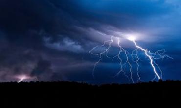 Tormentas fuertes y granizo: Alerta del SMN para La Rioja y 12 provincias más 