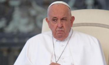 El papa Francisco pasó una noche tranquila tras una crisis por broncoespasmo