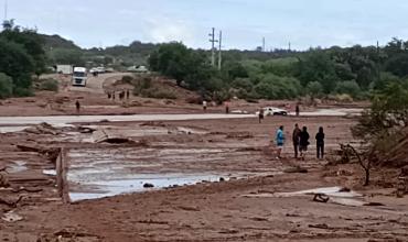 Derivan el tránsito por Cuesta de tras la crecida del Río Paganzo