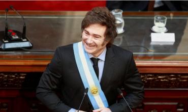 En marzo, Javier Milei volvió a ser el político argentino con mejor imagen