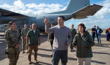 Temporal en Bahía Blanca: llegó el primer avión con insumos para ayudar a los damnificados