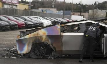 Canadá: Vandalizaron decenas de vehículos de Tesla