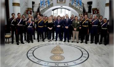  Javier Milei recibió la "Orden Ecuestre Militar de los Caballeros Granaderos de los Andes"