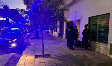 “No me violes, puedo ser tu mamá”: evitó ser violada con comida y Netflix