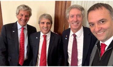 El plan para que salgan los dólares “del colchón”: el propósito del Gobierno y cuáles son los posibles efectos en la economía