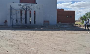  Un menor resultó herido en una colisión entre motos en la Terminal de Ómnibus