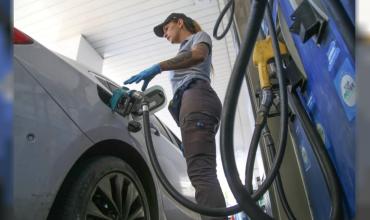 Por segundo mes, aumentó la venta de combustible