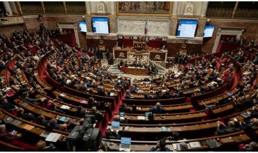 Francia da el primer paso para aprobar una ley de suicidio asistido