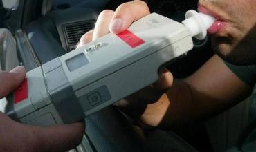 Aumentan los montos de multas por alcoholemia y falta de casco en La Rioja