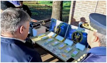 Chaco: detienen a mujeres que viajaban en un micro con una bebé y más de 8 Kilos de cocaína
