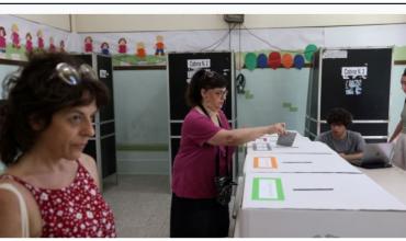 Italia vota un referéndum para facilitar el acceso a la ciudadanía y reforzar derechos laborales