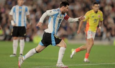 Con uno menos, Argentina luchó y rescató un empate ante Colombia en el Monumental
