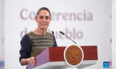 La presidenta de México pide a Estados Unidos una reforma migratoria que reconozca el papel de los migrantes