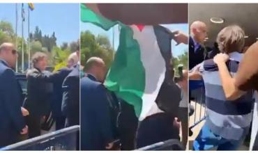 Un hombre con la bandera de Palestina intentó agredir a Javier Milei en Israel