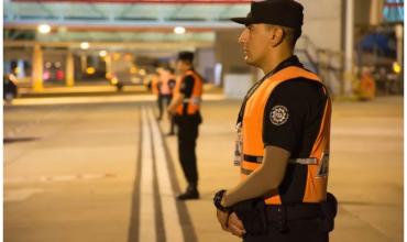 El Gobierno aumentó el nivel de alerta en los aeropuertos por los ataques de Irán a Israel