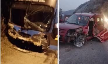 Un colectivo proveniente de La Rioja  se quedó sin frenos y chocó varios autos en Jujuy 
