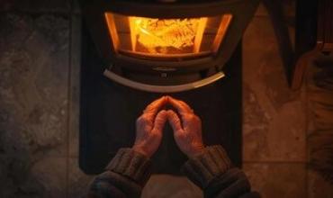 Tragedia en Mendoza: Madre e hijo mueren por inhalación de monóxido de carbono durante la ola polar