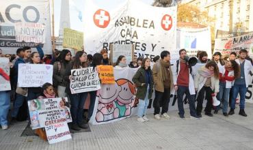 Protesta nacional de residentes hospitalarios: fuerte rechazo a la nueva normativa del Ministerio de Salud