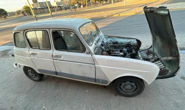 Se incendió un automóvil en avenida Ortiz de Ocampo y fue sofocado a tiempo