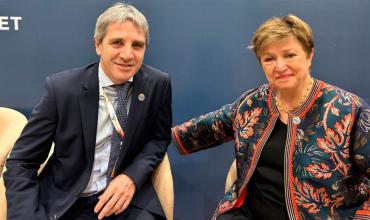 En plena auditoría del FMI, Argentina paga vencimientos y resigna USD 4.300 millones de reservas