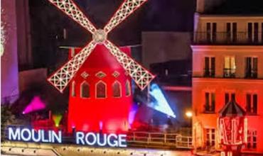Las aspas de Le Moulin Rouge volvieron a girar