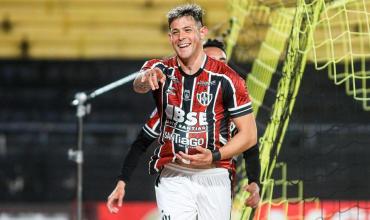Central Córdoba se hizo fuerte en Uruguay, goleó a Cerro Largo y sacó boleto a octavos
