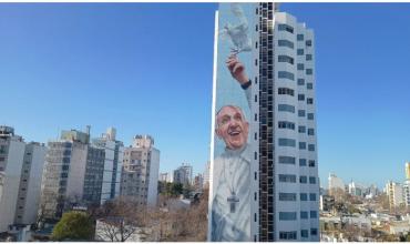 Inauguraron en La Plata el mural más grande del mundo dedicado al papa Francisco