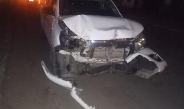 Accidente en Milagro: camioneta impactó contra un comercio