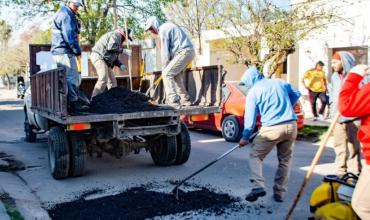 Provincia y Municipio avanzan con un plan integral de bacheo en la Capital
